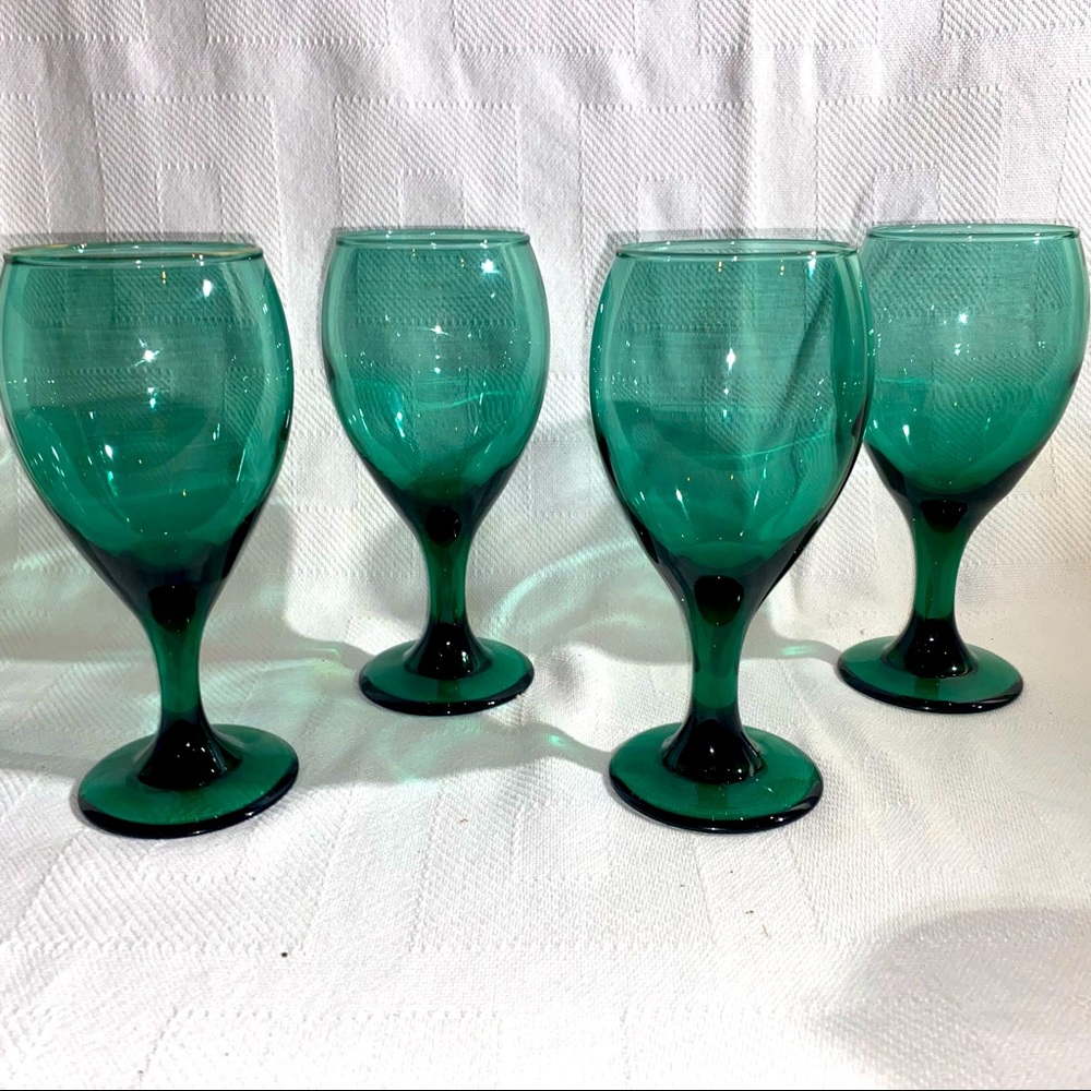 Vintage Libbey Rock Sharp Juniper Water/Wine Glass Goblets - Set Of 4